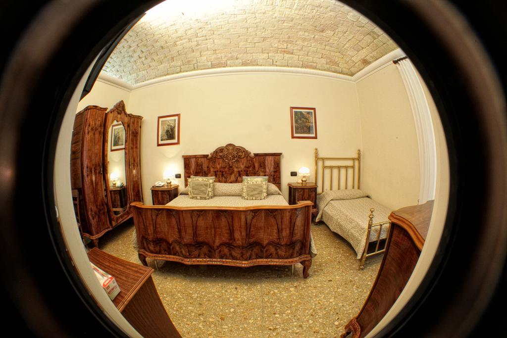 Domus Real Cardello Hotel Roma Quarto foto